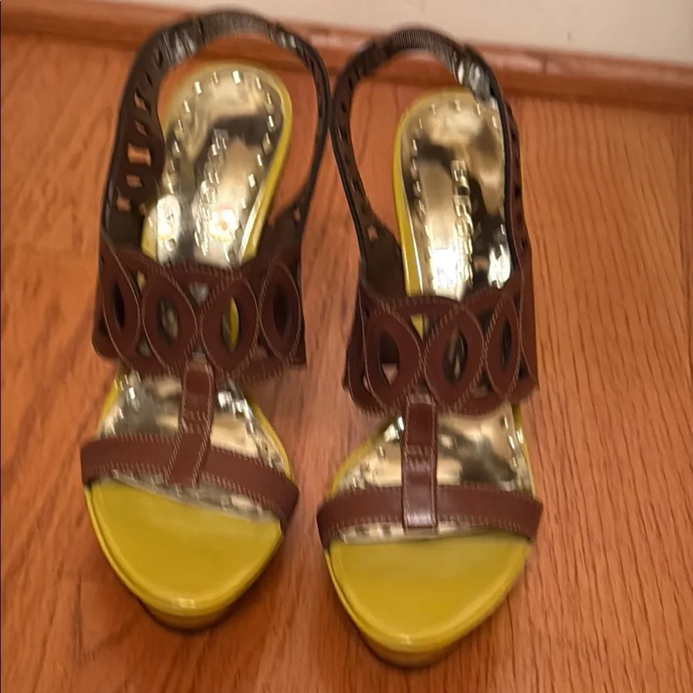 BCBGirls Brown and Yellow High Heels with Stiletto Sz 6.5‎
